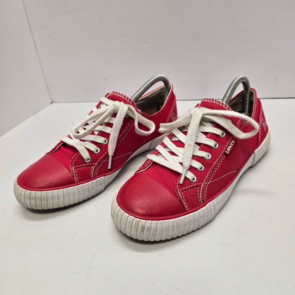 Levi’s Canvas Sneakers Red Lace Up Women’s 6.5 Casual‎ Shoes